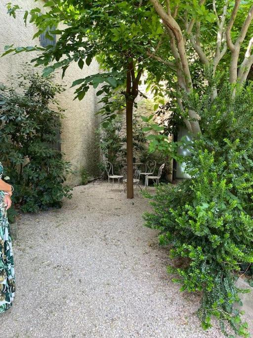 Appartement Eygalieres Avec Petit Jardin Dış mekan fotoğraf