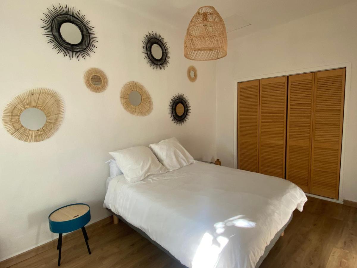 Appartement Eygalieres Avec Petit Jardin Dış mekan fotoğraf