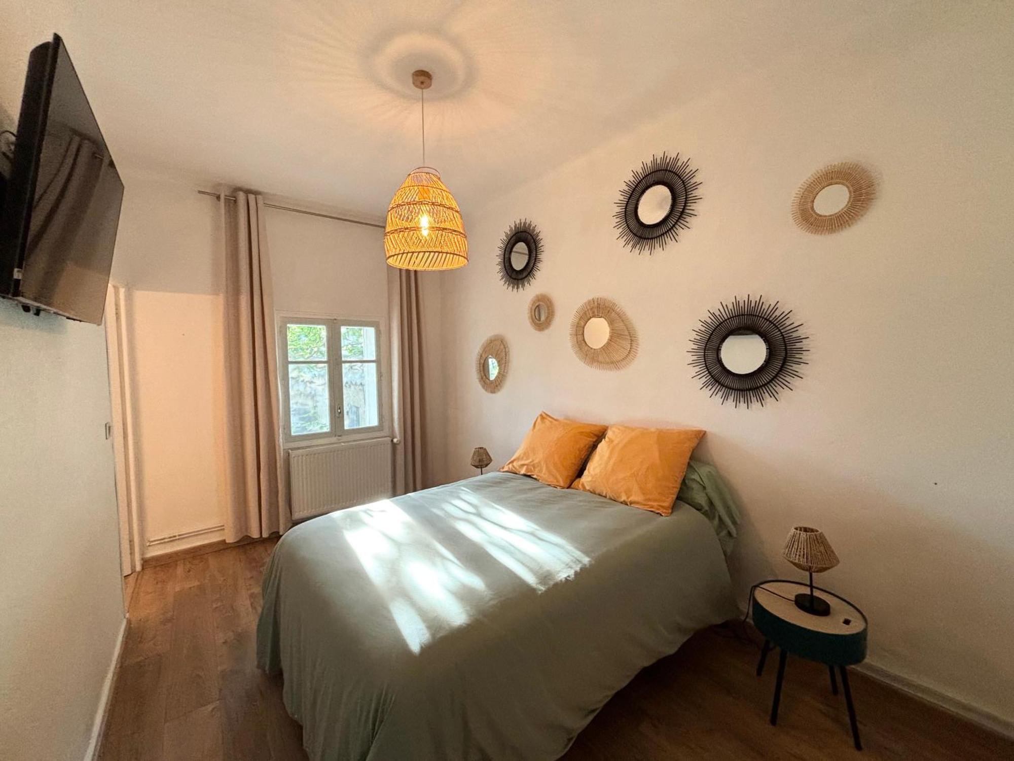 Appartement Eygalieres Avec Petit Jardin Dış mekan fotoğraf