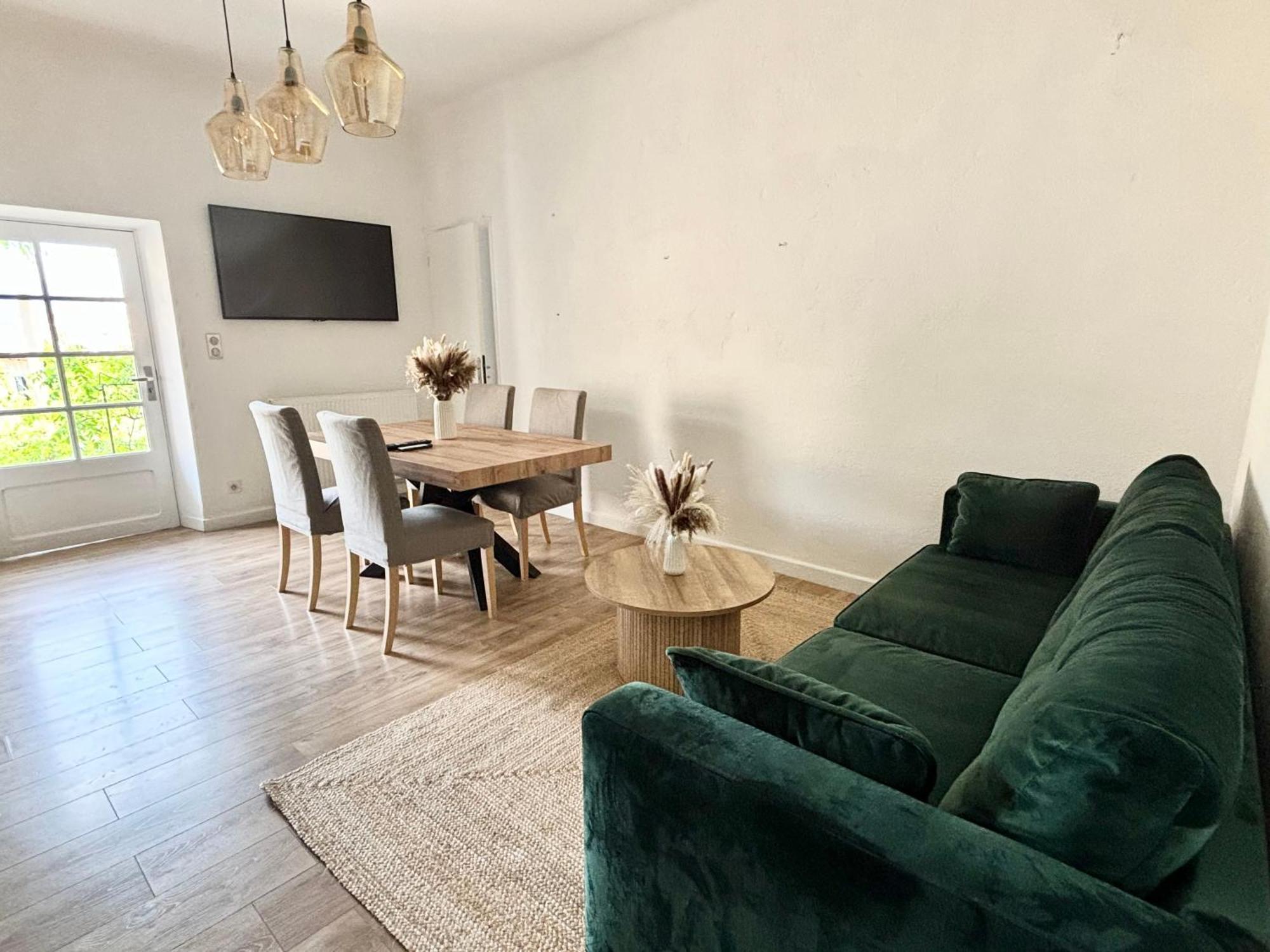 Appartement Eygalieres Avec Petit Jardin Dış mekan fotoğraf
